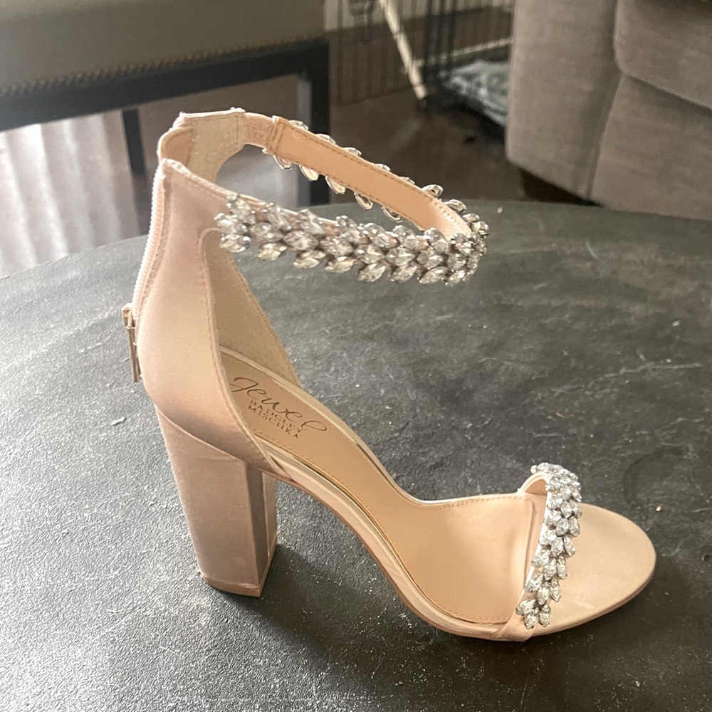 Jewel by Badgley Mischka